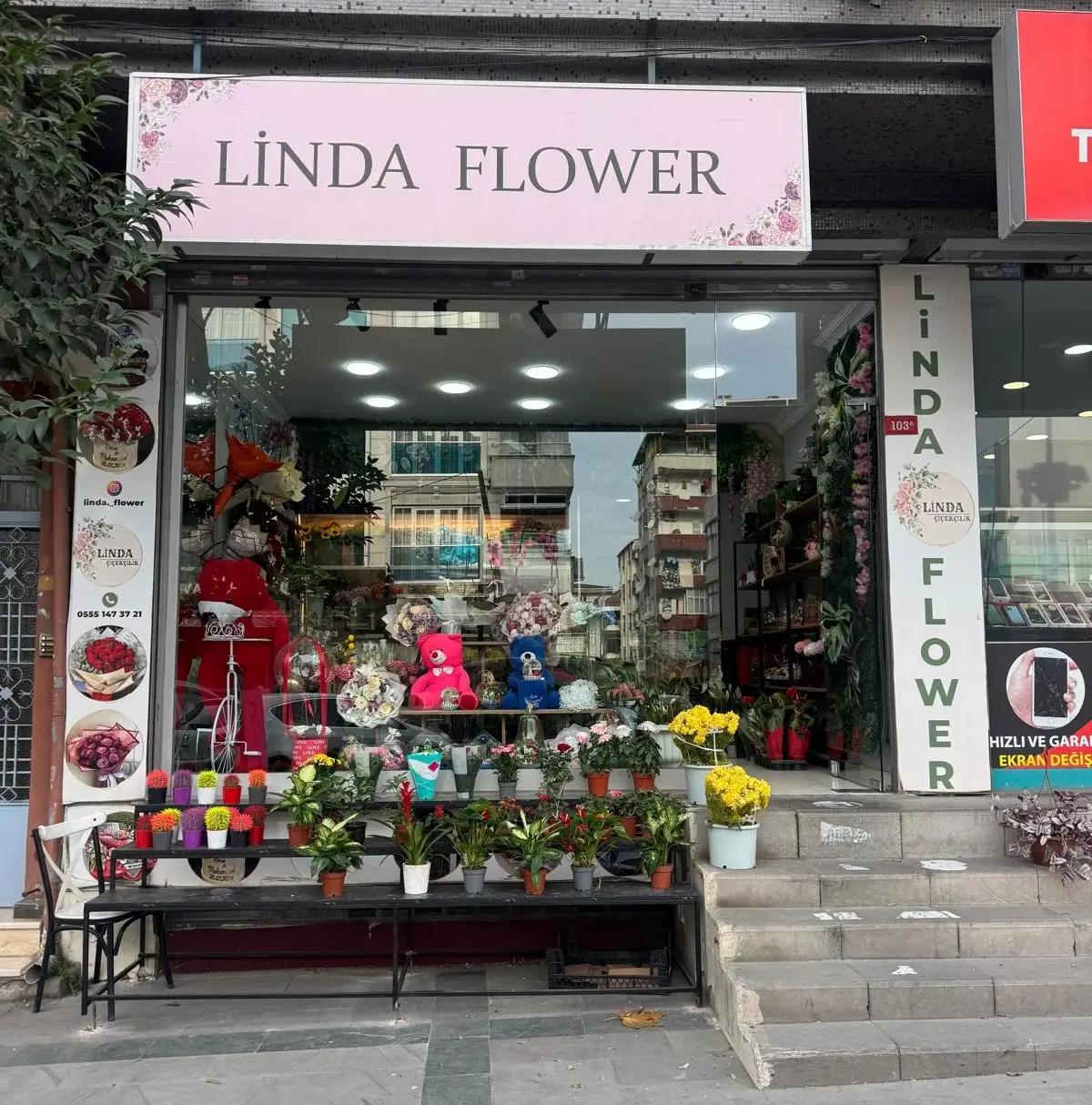 Linda Çiçekçilik Küçükçekmece - Çiçekçi Mağaza Dış Görünümü